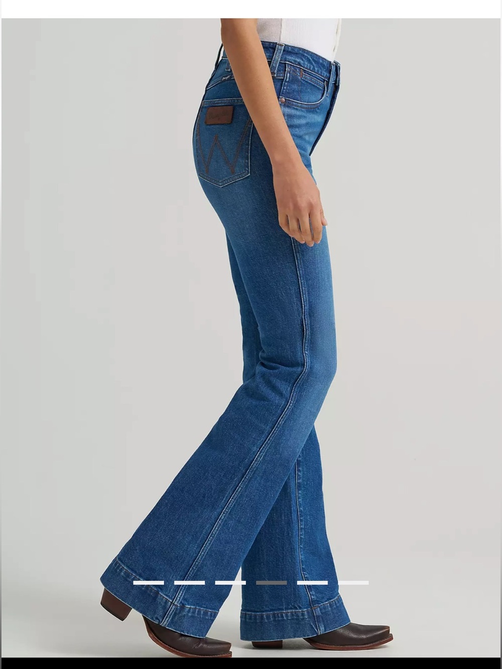 Women’s Wrangler Retro Bailey Jean 30 x 32 NWT - Picture 2 of 8